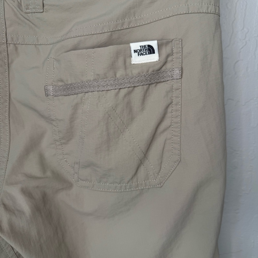 THE NORTH FACE Lot of 2 Women's Capris Long Shorts Cargos in Size 4 Khaki Tan - Picture 7 of 16